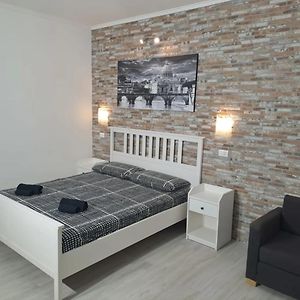 Sweet Dream Rome Airport Rooms